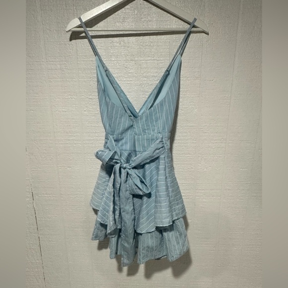 NWOT Windsor The Perfect Striped Bow Ruffled Romper size S - Picture 7 of 12